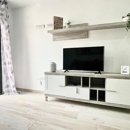 Island Suites Arona  Extérieur photo