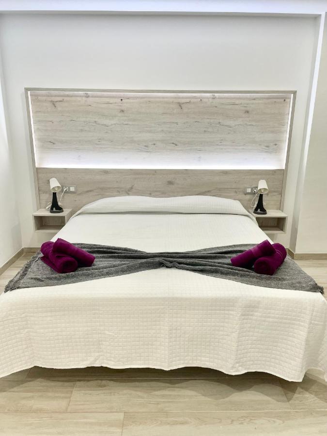 Island Suites Arona  Extérieur photo