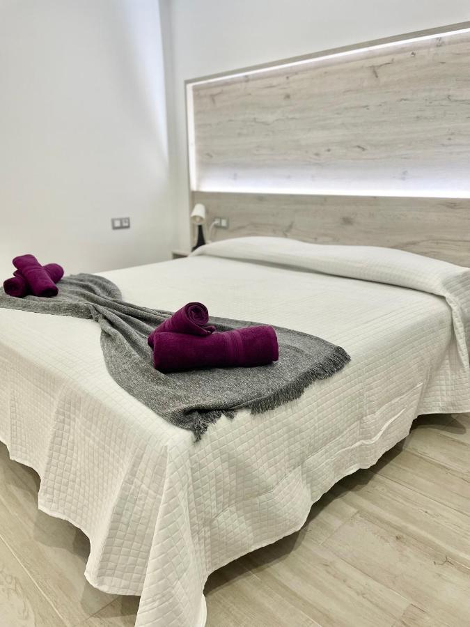 Island Suites Arona  Extérieur photo