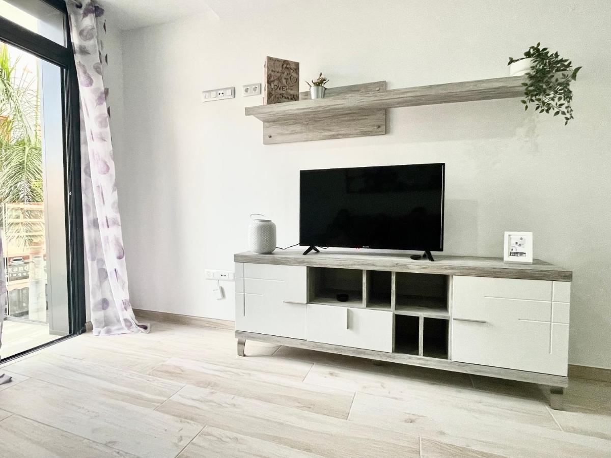 Island Suites Arona  Extérieur photo